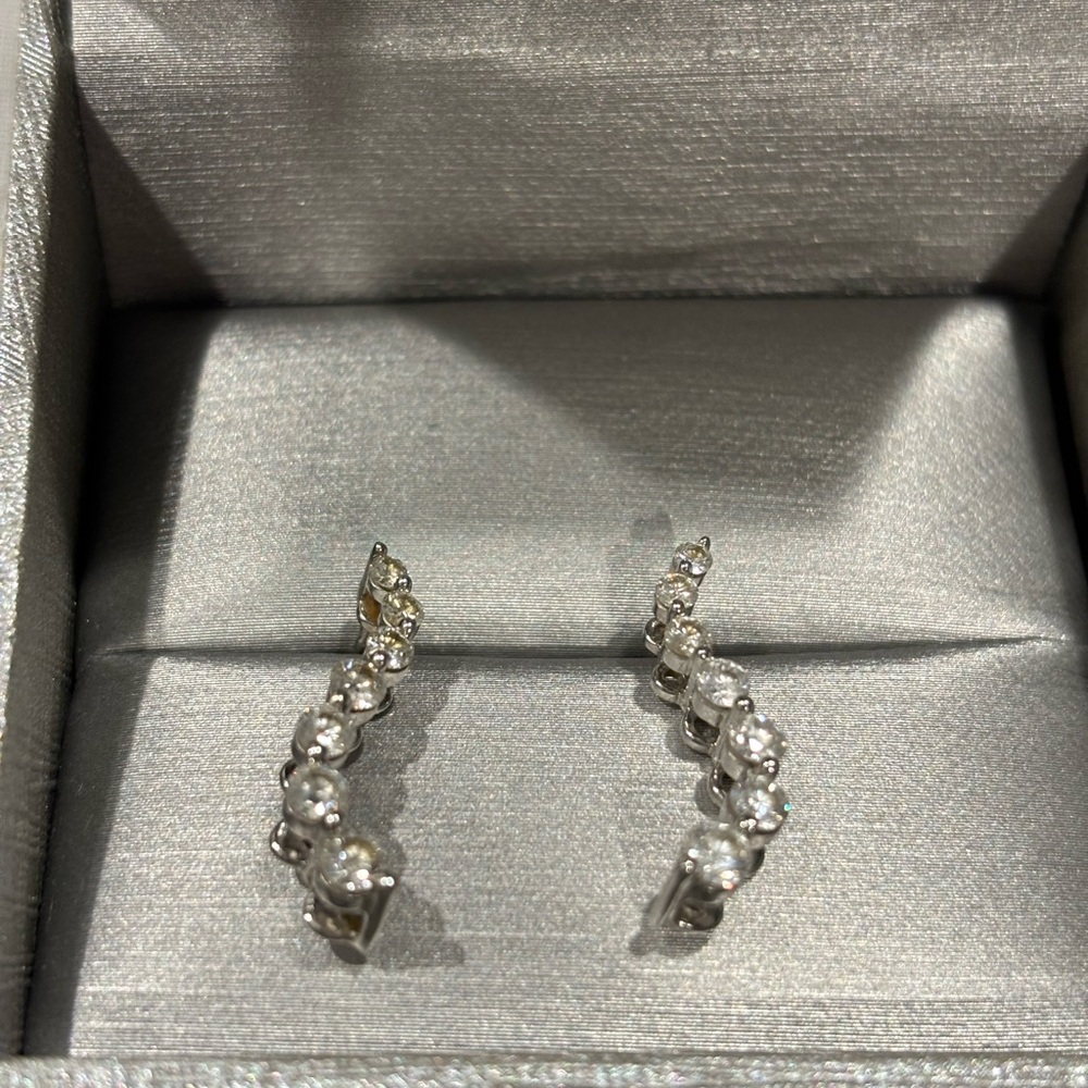 Kay Jewelers Silver Tone Curved  Ear Climbers